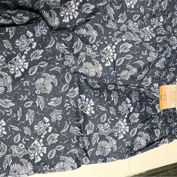 Floral Print Shorts - Picture 5 of 6